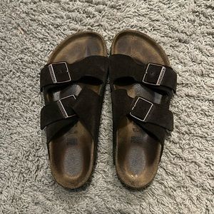 Size 38 brown birkenstock sandals